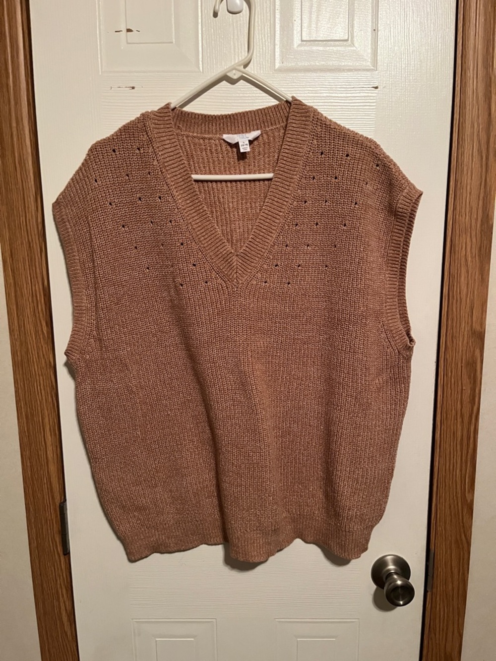 Time and Tru Taupe V-Neck Knit Sweater Vest